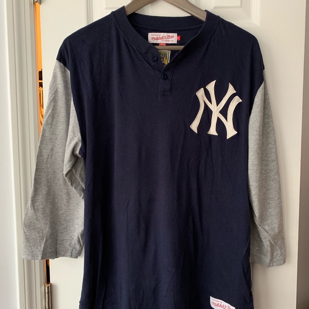 Mitchell & Ness Yankees 3/4 Shirt (Navy, Grey)